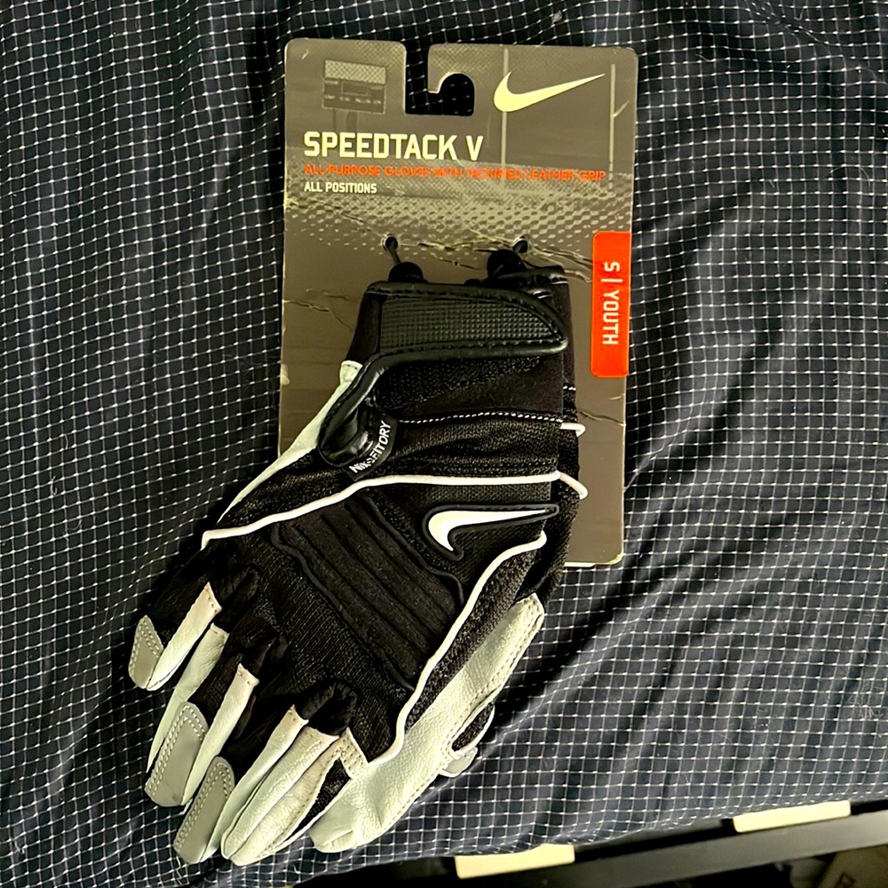 Unisex Speedtack V Nike gloves